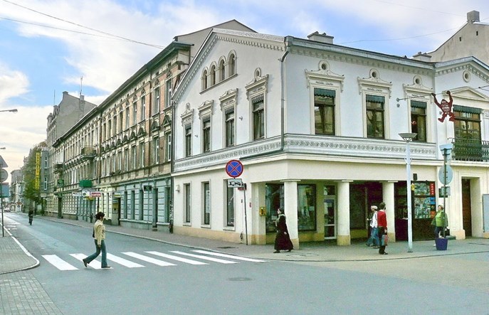 Rząd: Strefy czystego transportu i komunikacja zbiorowa poprawią jakość powietrza 
