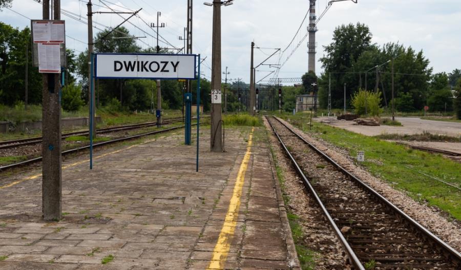 PLK przebuduje stację Dwikozy na linii 25. W przetargu są liczne opcje PLK przebuduje stację Dwikozy na linii 25. W przetargu są liczne opcje