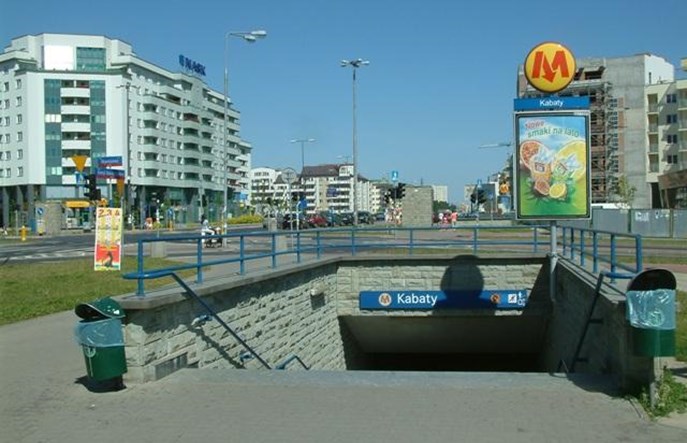 Wejścia na stacje metra na Ursynowie zyskają zadaszenie