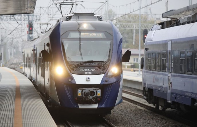 Województwo lubelskie na zakupach. Cztery EZT na horyzoncie