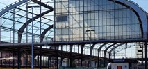 Modernizacja zabytkowej hali peronowej w Legnicy idzie mozolnie