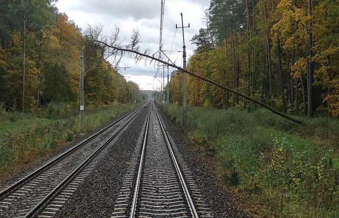 Wichury opóźniły o ponad godzinę aż 360 pociągów