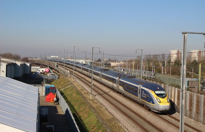 Greenpeace: Aktywiści z Polski ruszają pociągiem na szczyt klimatyczny COP26 w Glasgow