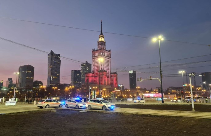 Warszawa: W weekend zamknięte i metro, i Marszałkowska. Autobus za metro na objeździe