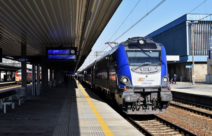 Więcej pociągów z Warszawy do Poznania od grudnia. Czasy przejazdu wciąż złe