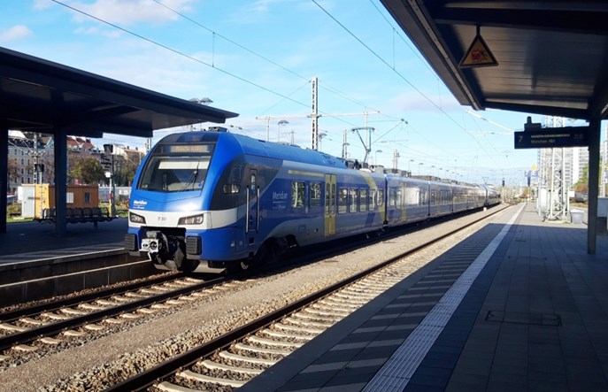 Lockdown dla niezaszczepionych w Austrii, dyskusje w Niemczech