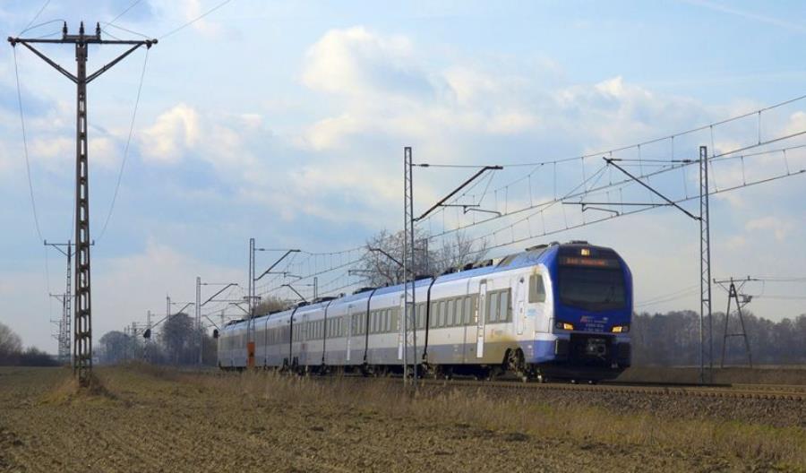 Bilet weekendowy i taniomiastowy na razie zostają w ofercie PKP Intercity Bilet weekendowy i taniomiastowy na razie zostają w ofercie PKP Intercity