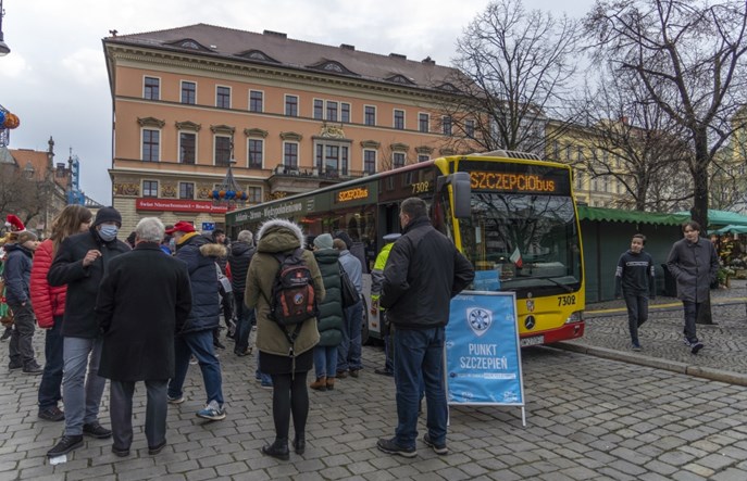 Ponad 10 000 zaszczepionych we wrocławskim mobilnym punkcie szczepień