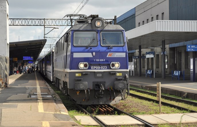 PKP Intercity ponownie poszukuje wykonawcy napraw 15 lokomotyw EP09