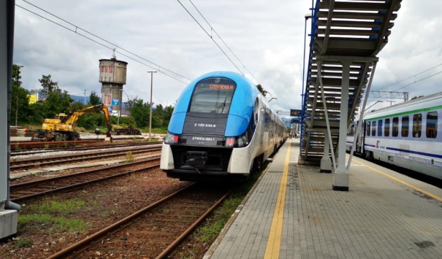 Rozkomunikowane pociągi Kolei Śląskich i Polregio w Żywcu. „Będą zmiany” Rozkomunikowane pociągi Kolei Śląskich i Polregio w Żywcu. „Będą zmiany”