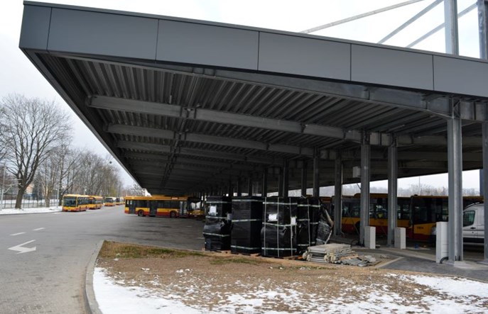 Łódź: Powstaje baza dla elektrobusów w zajezdni Limanowskiego