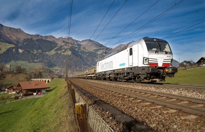 Akiem zamawia Vectrony