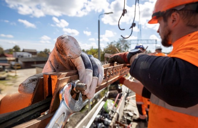 Elektryfikacja linii 71. Korzystają z niej przewoźnicy towarowi i PKP Intercity