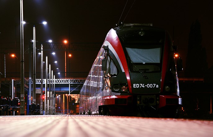 Pierwsze wcielenie ED74. Seria epoki przemian polskiej kolei 