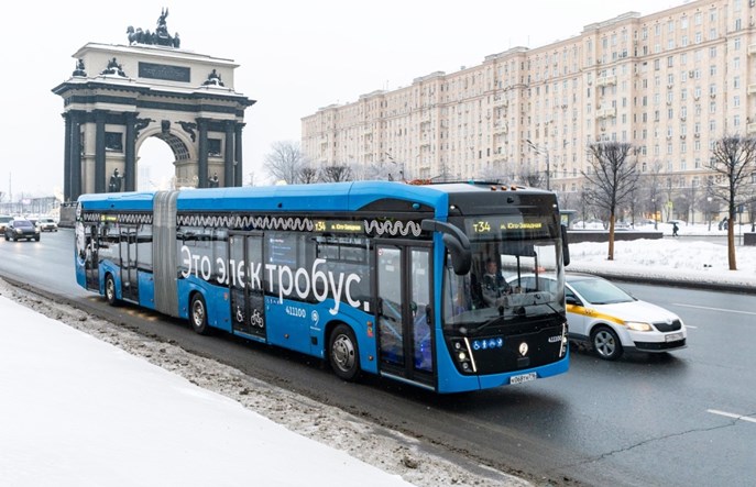 Moskwa testuje pierwszy przegubowy autobus elektryczny rosyjskiej produkcji