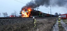 Ciężarówka wjechała pod pociąg DB Cargo pod Trzemesznem [zdjęcia, film]