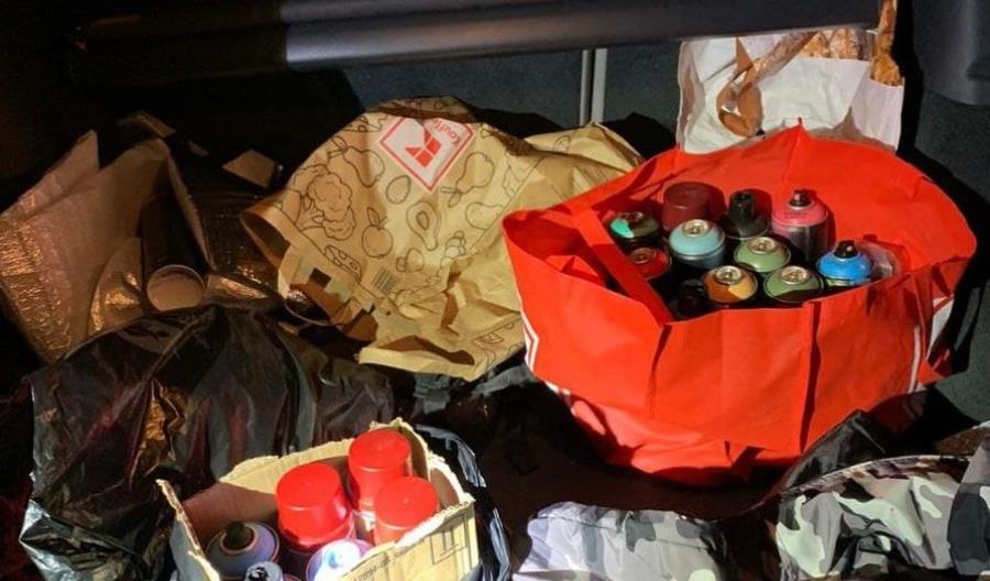 Najstarszy EN57 "Babcia" ofiarą graficiarza. Policja ujęła go tej samej nocy Najstarszy EN57 "Babcia" ofiarą graficiarza. Policja ujęła go tej samej nocy