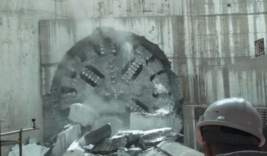 Pierwszy odcinek łódzkiego tunelu średnicowego wydrążony. Pierwsze pociągi pod koniec 2024 r. Pierwszy odcinek łódzkiego tunelu średnicowego wydrążony. Pierwsze pociągi pod koniec 2024 r.