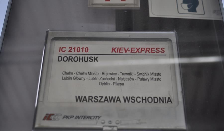 Pociągi z Ukrainy do Polski wciąż kursują. PKP IC wzmacnia składy Pociągi z Ukrainy do Polski wciąż kursują. PKP IC wzmacnia składy