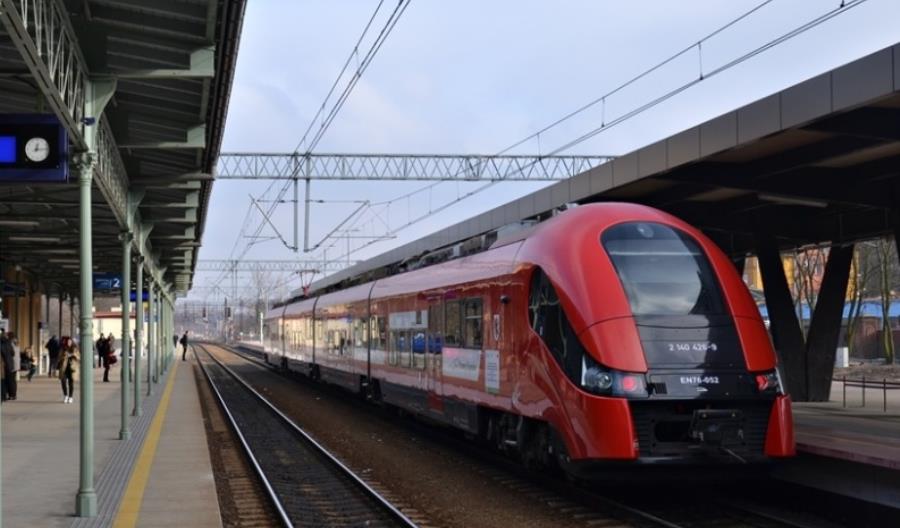 Kujawsko-Pomorskie kupuje 5 elektrycznych zespołów trakcyjnych Kujawsko-Pomorskie kupuje 5 elektrycznych zespołów trakcyjnych