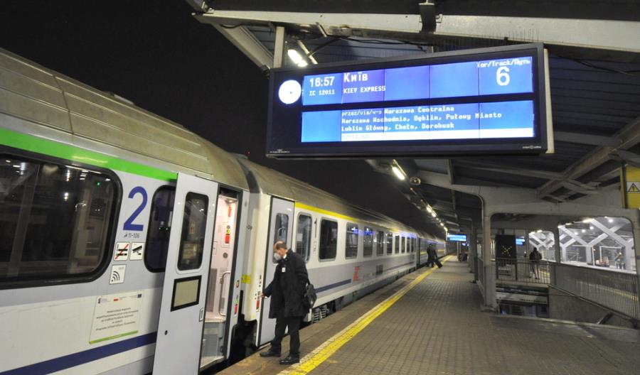 PKP Intercity: Pomagamy Ukraińcom uciekać przed wojną PKP Intercity: Pomagamy Ukraińcom uciekać przed wojną