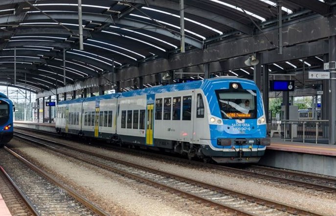 Koleje Śląskie chcą sprzedać Polregio swój pociąg spalinowy