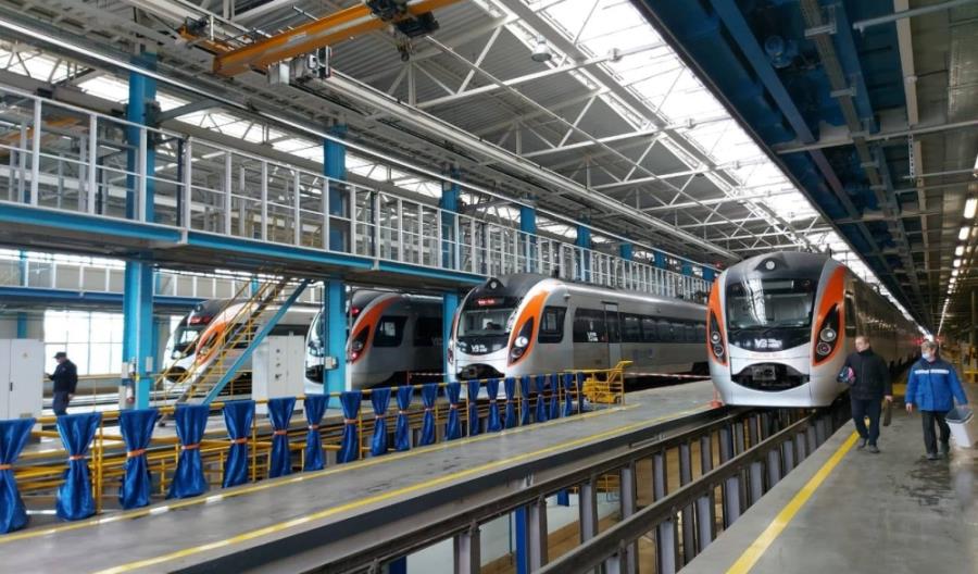 Wojenne naprawy ukraińskich zespołów trakcyjnych Hyundai Rotem Wojenne naprawy ukraińskich zespołów trakcyjnych Hyundai Rotem