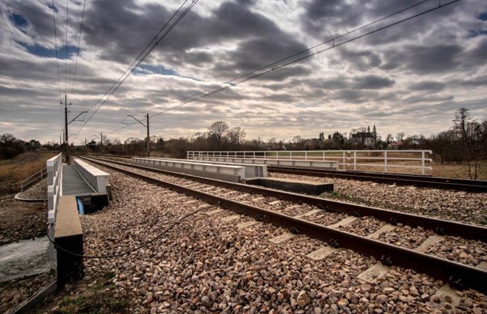 Miesiąc komunikacji zastępczej na linii do Rejowca. Z powodu remontu mostu