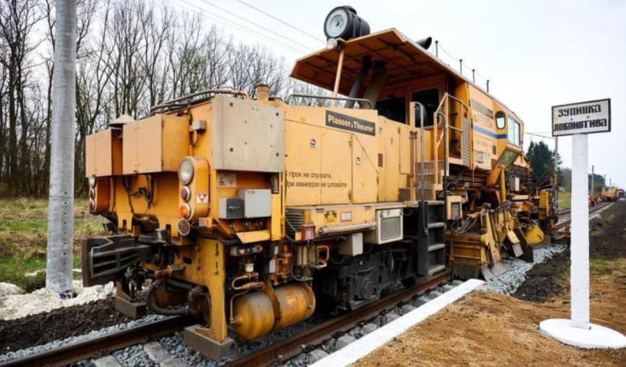 Koleje Ukraińskie wznowiły elektryfikację linii od Kowla do granicy z Polską Koleje Ukraińskie wznowiły elektryfikację linii od Kowla do granicy z Polską