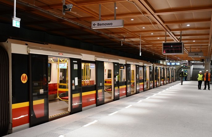 Metro na Bemowo: Ratusz chciałby otworzyć stacje 30 czerwca. Oczekiwanie na wojewodę