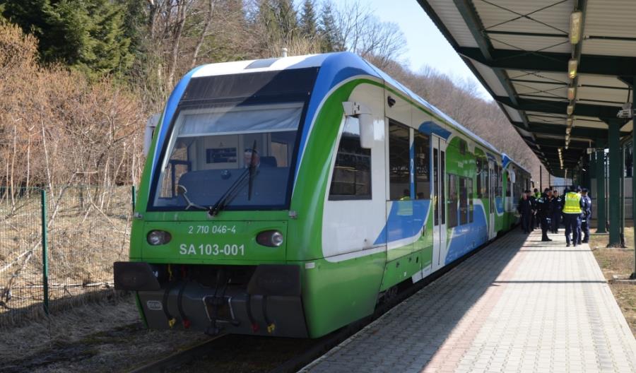 Pociąg pasażerski ponownie dojechał do Krościenka po uchodźców [aktualiacja]