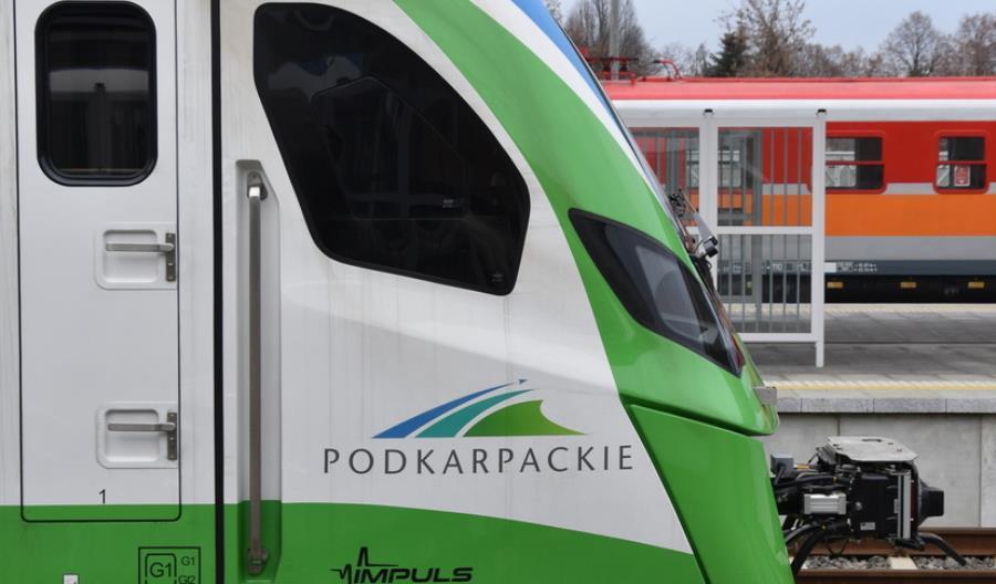 Na połowie linii Podkarpackiej Kolei Aglomeracyjnej kursują autobusy Na połowie linii Podkarpackiej Kolei Aglomeracyjnej kursują autobusy