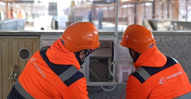 PKP Energetyka. Dodatkowe punkty poboru energii umożliwiły pomoc uchodźcom [film]