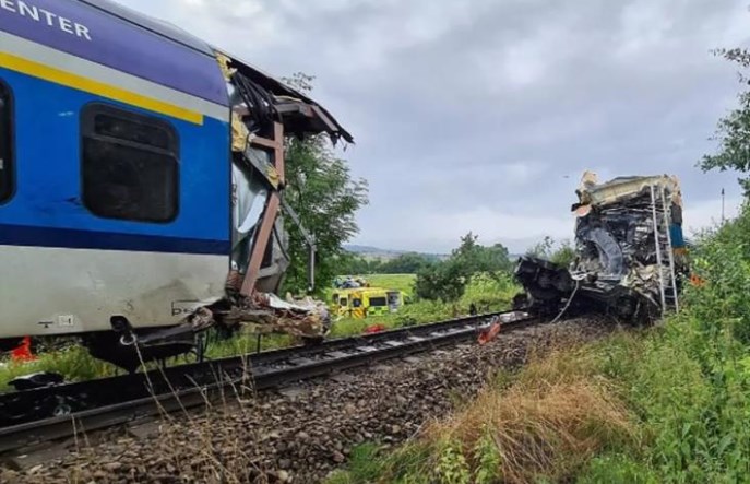 Po katastrofie w Czechach. Maszynista przejechał sygnał „stój”