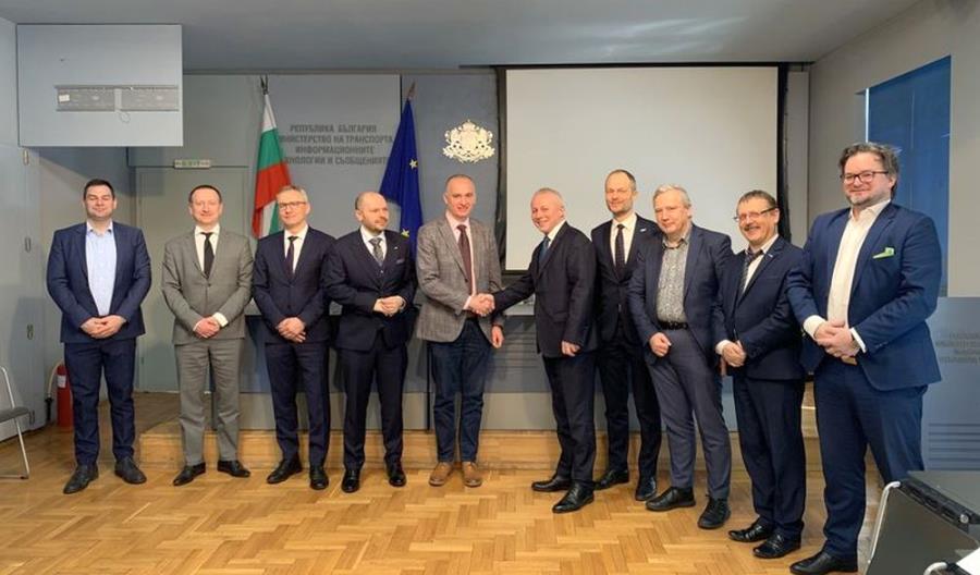 Pesa i FPS celują w Bułgarię. Duże środki z KPO na tabor Pesa i FPS celują w Bułgarię. Duże środki z KPO na tabor