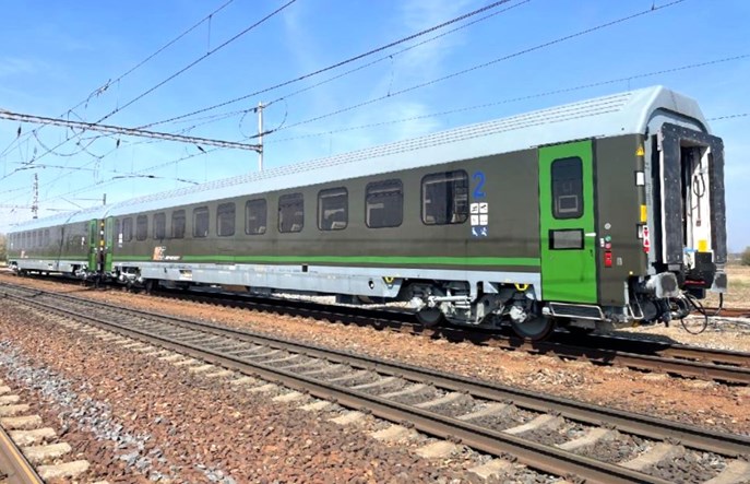 Wojskowe wagony PKP IC na testach w Czechach Wojskowe wagony PKP IC na testach w Czechach