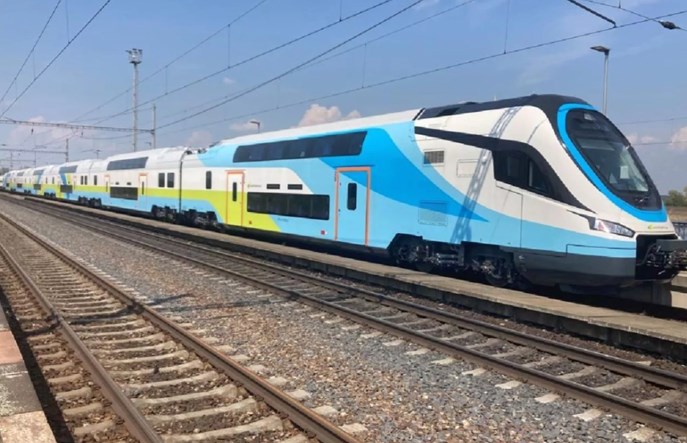 W Czechach rozpoczęły się testy piętrowego zespołu trakcyjnego CRRC dla Westbahn