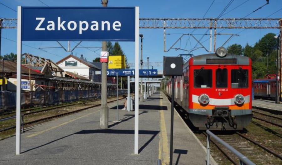 Dwa nowe przystanki kolejowe na jednotorowej kolejowej Zakopiance