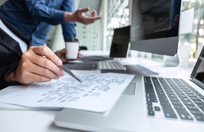 Jakie firmy z sektora usług kolejowych działają w Polsce? Sprawdzamy w bazie firm