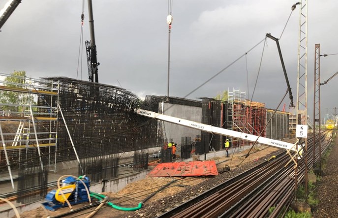 Ruch pociągów na Warszawskim Węźle Kolejowym już zgodnie z rozkładem