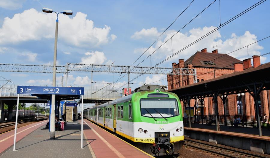 Wakacje 2022 w Kolejach Mazowieckich. Jakie będą zmiany w rozkładach? Wakacje 2022 w Kolejach Mazowieckich. Jakie będą zmiany w rozkładach?