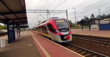ŁKA: Inauguracja przewozów hybrydami do Spały jeszcze w tym miesiącu