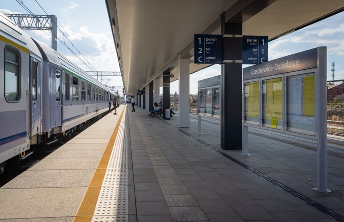 Nowy wakacyjny rozkład jazdy. PLK opisuje zmiany, jakie czekają pasażerów