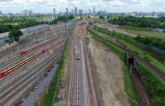 Kolej Plus z opóźnieniem, ale idzie do przodu