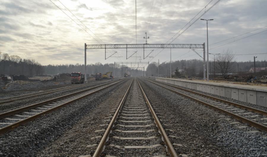Pociągi wróciły na linię do Lubina. Potrzebna była wymiana 500 metrów sieci trakcyjnej Pociągi wróciły na linię do Lubina. Potrzebna była wymiana 500 metrów sieci trakcyjnej