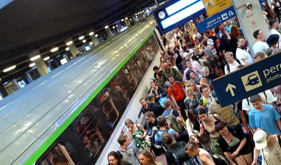 PKP Intercity chwali się rekordowym weekendowym wynikiem. Pasażerowie mają uwagi PKP Intercity chwali się rekordowym weekendowym wynikiem. Pasażerowie mają uwagi
