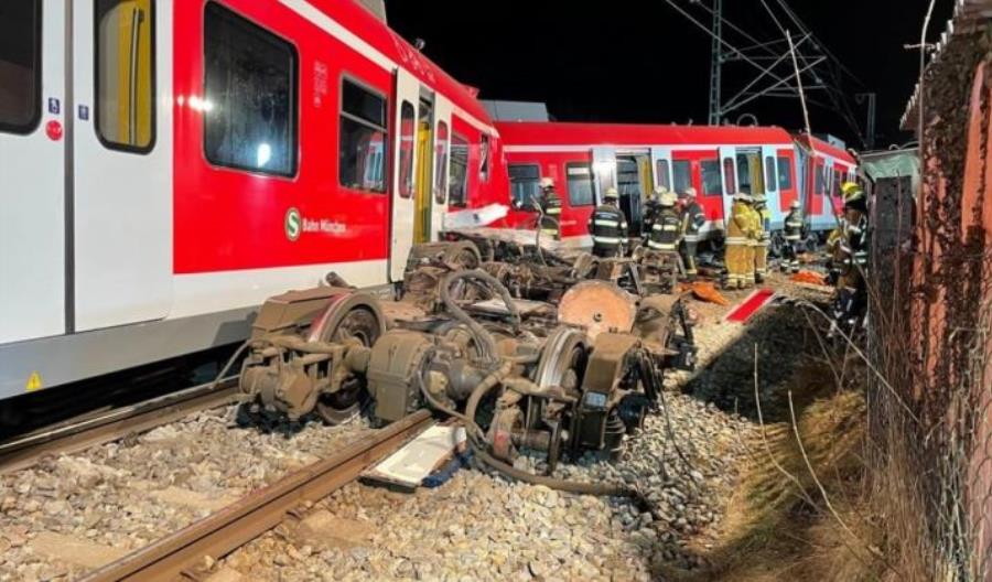 Raport komisji po katastrofie S-Bahn wskazuje na winę maszynisty Raport komisji po katastrofie S-Bahn wskazuje na winę maszynisty