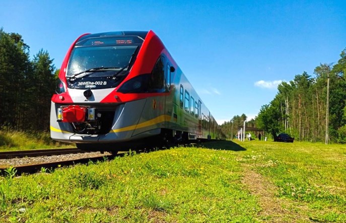 Hybryda na linii do Spały – podwójny debiut ŁKA