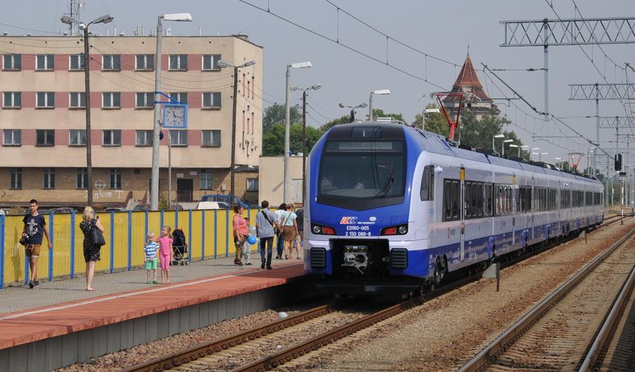„Taniej z bliskimi”. Nowa oferta PKP Intercity dla grup „Taniej z bliskimi”. Nowa oferta PKP Intercity dla grup