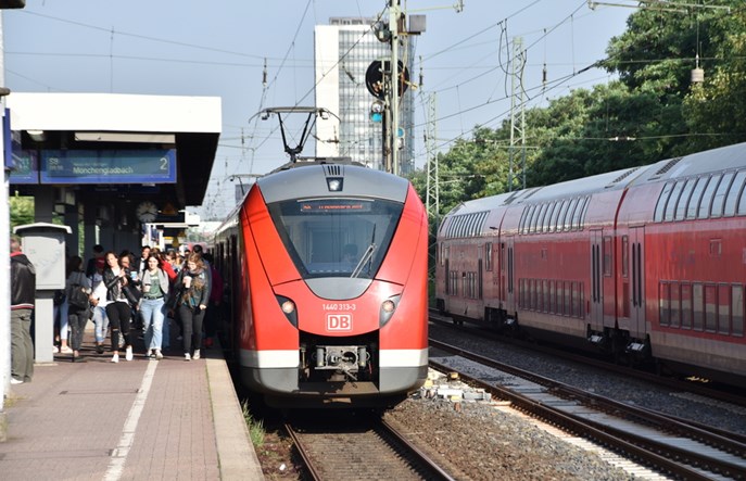 Sukces niemieckiego biletu za 9 euro. Co dalej?